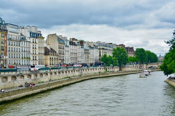 The seine vifes