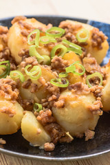 じゃが芋と挽き肉の炒め物