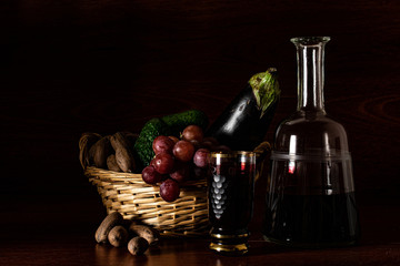 Bodegón, uvas y vino