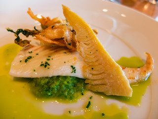 舌平目とタケノコのムニエル