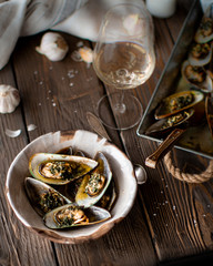 Roasted Mussels with garlic and butter