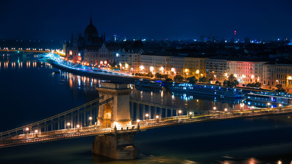 Fototapeta na wymiar View over Budapest with the Szechenyi Chain Bridge