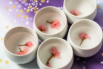 日本酒　Image of typical sake (Japanese liquor)