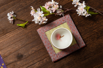 日本酒　Image of typical sake (Japanese liquor)