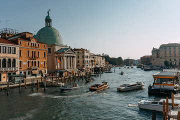 Fototapeta na wymiar View from the Rialto bridge on the Grand Canal, the city's waterway | VENICE, ITALY - 16 SEPTEMBER 2018. 