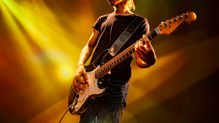 ロックギタリストのイメージ素材