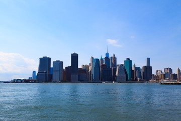 Naklejka premium New York; Lower Manhattan from East River