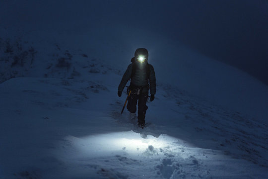 Night time hike in the snow