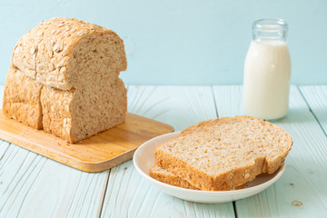sliced wholegrain bread