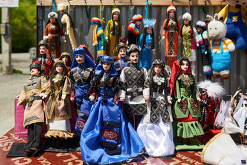 Georgian dolls in national costumes