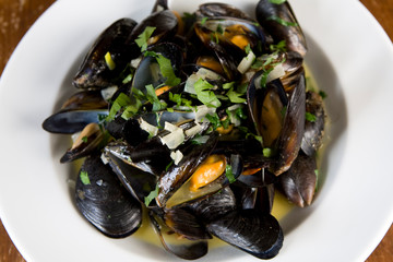 Top shot of Moules mariniere 