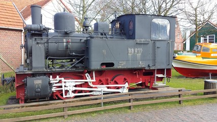 Fototapeta na wymiar Alte Dampflokomotive auf Wangerooge