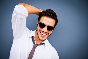 Obraz premium Casual and relaxed business man