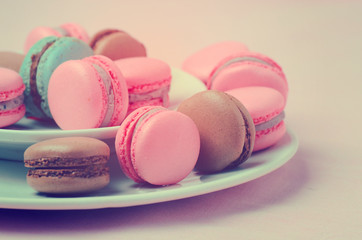 traditional french macarons