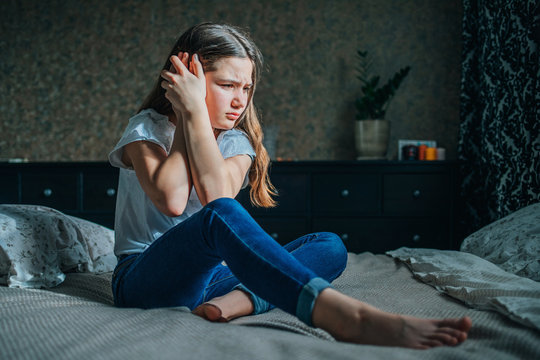 Ear pain in a woman