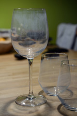 Verkalkte Gläser durch Spülmaschnie