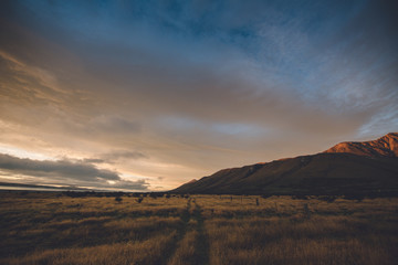 Fototapeta na wymiar Sunrise, Mt. Cook National Park, New Zealand