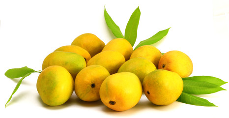 Alphonso Mangoes with leaves