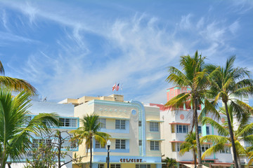 Obraz premium Art Deco style buildings architecture in Miami Beach, South Beach.