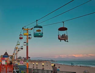 Cercles muraux Parc dattractions Promenade de plage avec un parc d& 39 attractions pris à Santa Cruz, CA