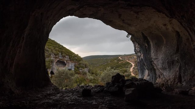 Casmilo Holes, Serra do Sic&oacute;, Portugal - Timelapse