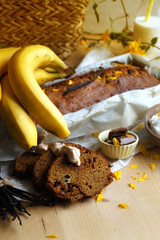 Banana bread with vanilla and chocolate