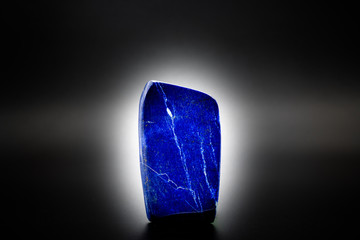 ラピスラズリ　黒背景