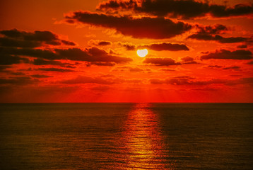 Fototapeta na wymiar Scenic View Of Sea Against Sky During Sunset