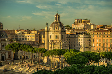 Obraz premium View Of City Of Rome With Historical Architecture.