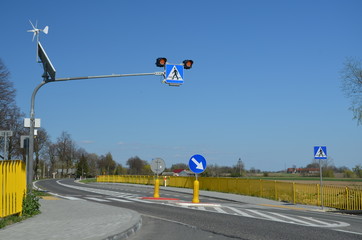 droga, autostrada, niebo, asfalt, podróż, krajobraz, droga, charakter, blękit, przewozy, auta, ruch drogowy, ulica, predkość, opróżnić, jazda, kreska, kraj, obszarów wiejskich, chmura, horyzont, chmur © Szymon