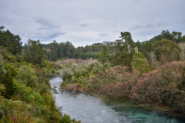 Fototapeta na wymiar waikato river in taupo