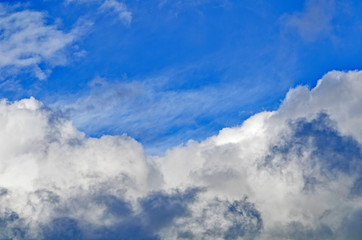 Obraz premium Cielo y nubes para fondos y texturas