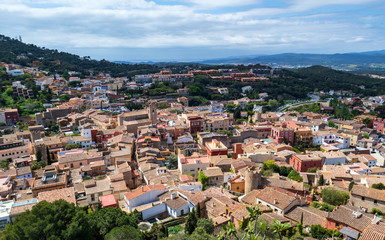 Obraz premium Details of the streets of the beautiful village of Begur in Catalonia.