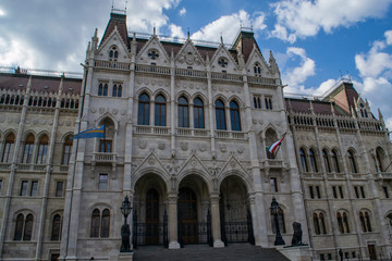 Fototapeta premium The Hungarian Parliament Building - the seat of the Hungarian Parliament on the Danube in Budapest