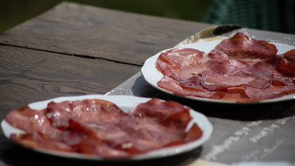 lunch is ready, bresaola dish