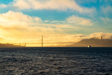Fototapeta na wymiar Golden Sunset in San Francisco