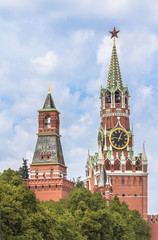 Fototapeta na wymiar Savior Tower at the Red Square in Moscow, Russia