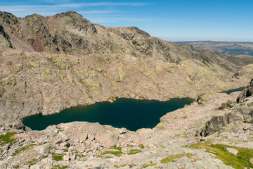Laguna Cimera del conjunto de Cinco Lagunas, en el Parque Regional de la Sierra de Gredos.