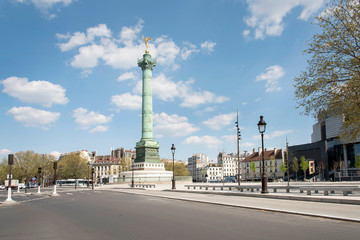 Fototapeta na wymiar place de la Bastille à Paris