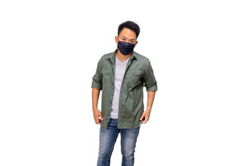 An Asian short hair man wears black mask.