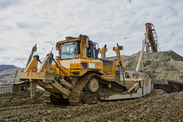 Fototapeta premium Gold Mining. Kolyma. Buldozer D7T - IMG_5512