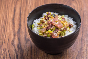 ハマチのなめろう丼