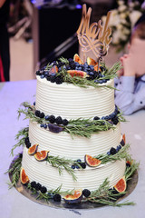 Obraz na płótnie Canvas Close up wedding party cake