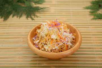 パリパリサラダ