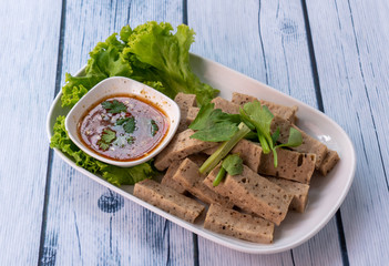 Boiled Vietnamese Pork Slices  with Dip 