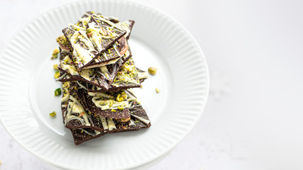 Healthy chocolate bar wallpaper