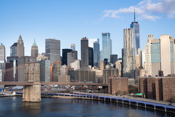 Naklejka premium New York City skyline. Brooklyn bridge view. 