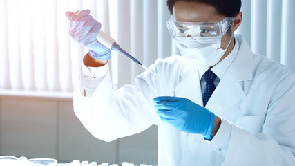 科学者　実験