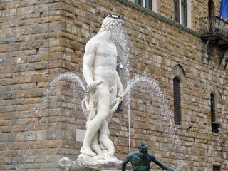 The beauty of a strong male body embodied in the Renaissance art up to now excites every connoisseur of art.
