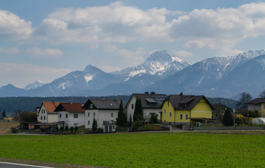 Obraz premium mountain and village views in Austria